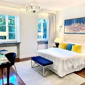 Mondrian Luxury Suites & Apartments Market Square I